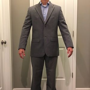 Gray men’s suit
